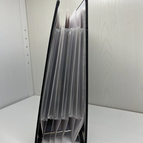 Disney Minnie Mouse The Main Attraction Collector Book Binder only NO pins - Picture 8 of 16